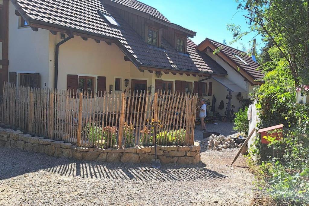 Gemuetliche Waldrandlage In Badenweiler Sehringen Ferienwohnung Екстериор снимка